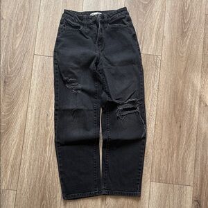 SO Juniors 0/24W Black Distressed Straight Leg Jeans